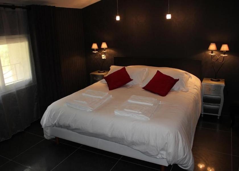 Auvergne-Rhone-Alpes Saint-Peray Room