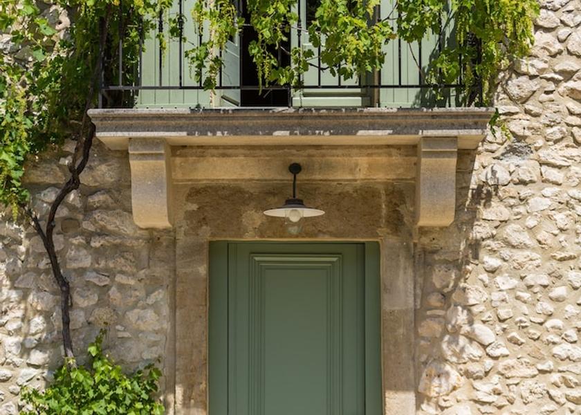 Occitanie Sainte-Anastasie Exterior Detail