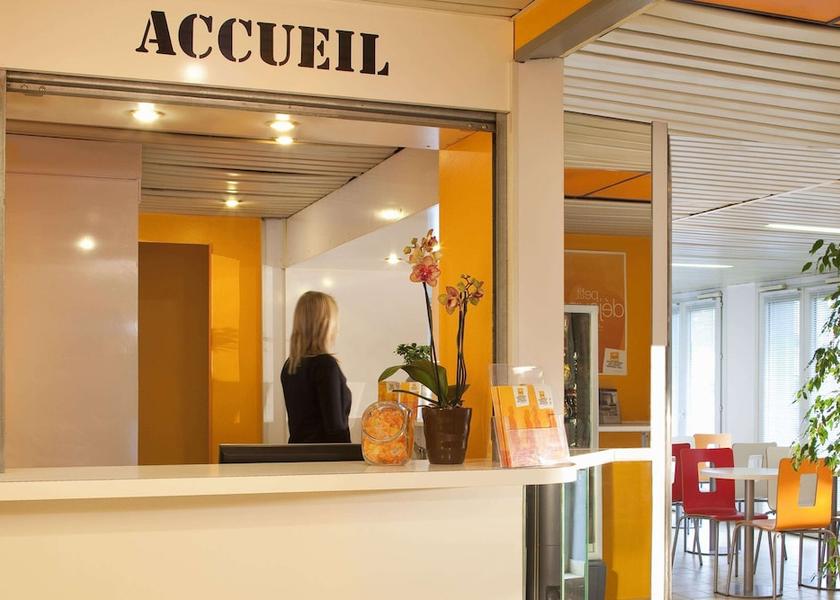 Ile-de-France Les Ulis Lobby