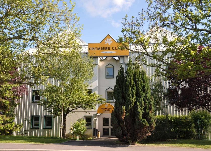 Ile-de-France Les Ulis Exterior Detail