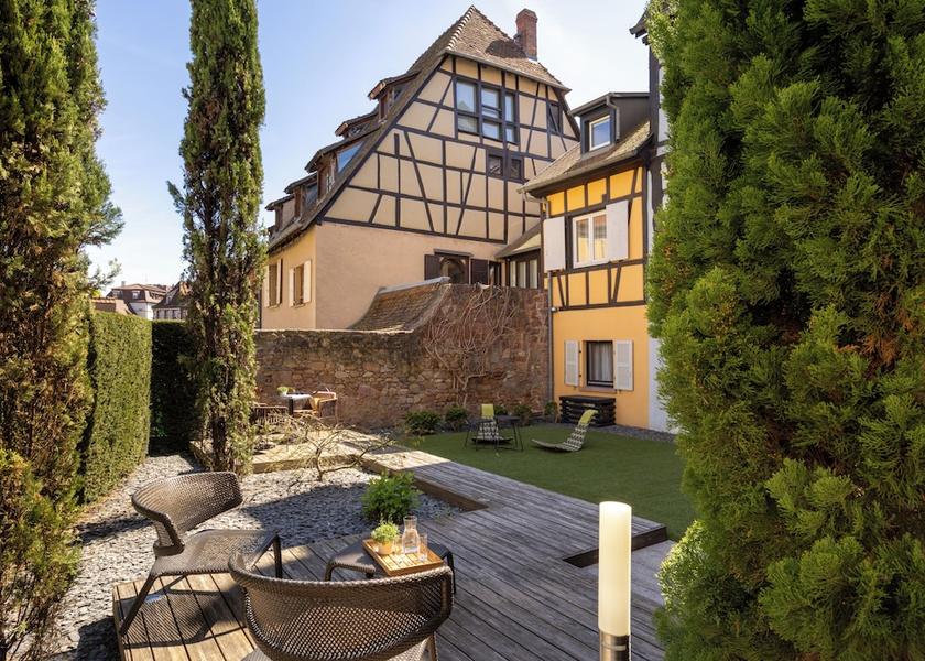 Grand Est Colmar Terrace/patio