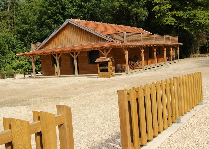 Grand Est Barberey-Saint-Sulpice Facade