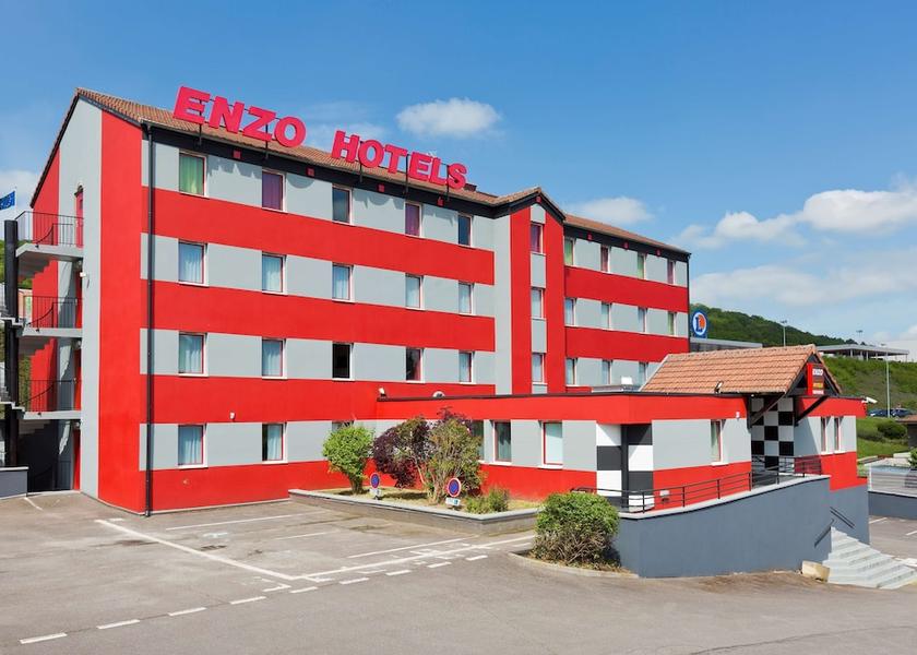 Grand Est Frouard Exterior Detail