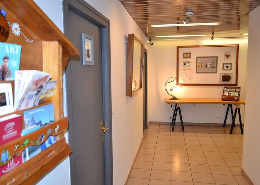 Auvergne-Rhone-Alpes Armoy Reception