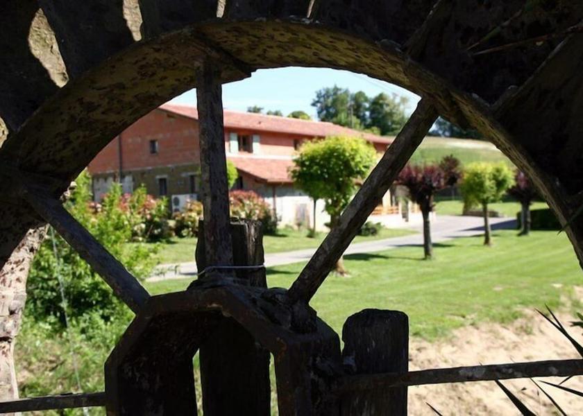 Occitanie Seysses-Saves Exterior Detail