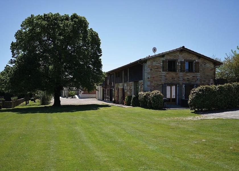 Nouvelle-Aquitaine Moulis-en-Medoc Exterior Detail