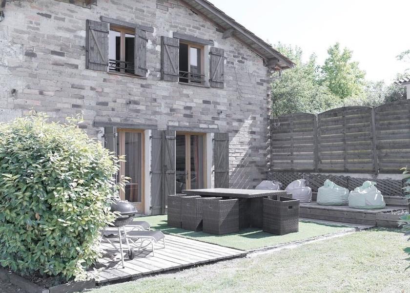 Nouvelle-Aquitaine Moulis-en-Medoc Exterior Detail