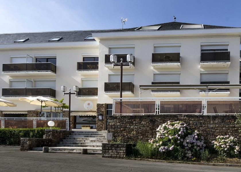 Occitanie Baraqueville Exterior Detail