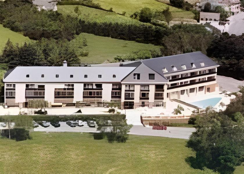 Occitanie Baraqueville Hotel Exterior