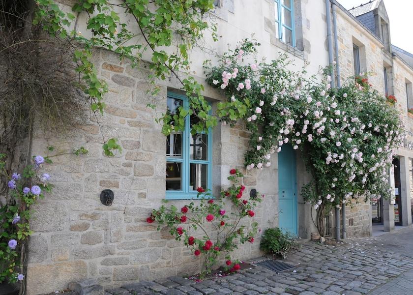 Brittany La Roche-Bernard Exterior Detail