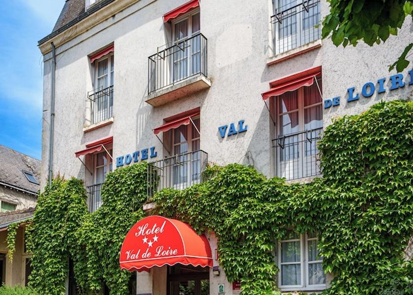 Centre-Loire Valley Azay-le-Rideau Front of property