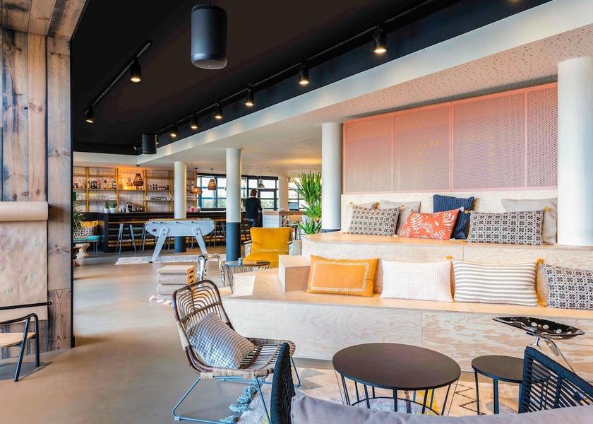 Auvergne-Rhone-Alpes Meyzieu Exterior Detail