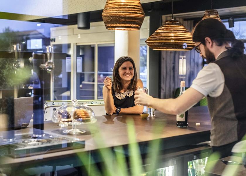 Auvergne-Rhone-Alpes Meyzieu Bar