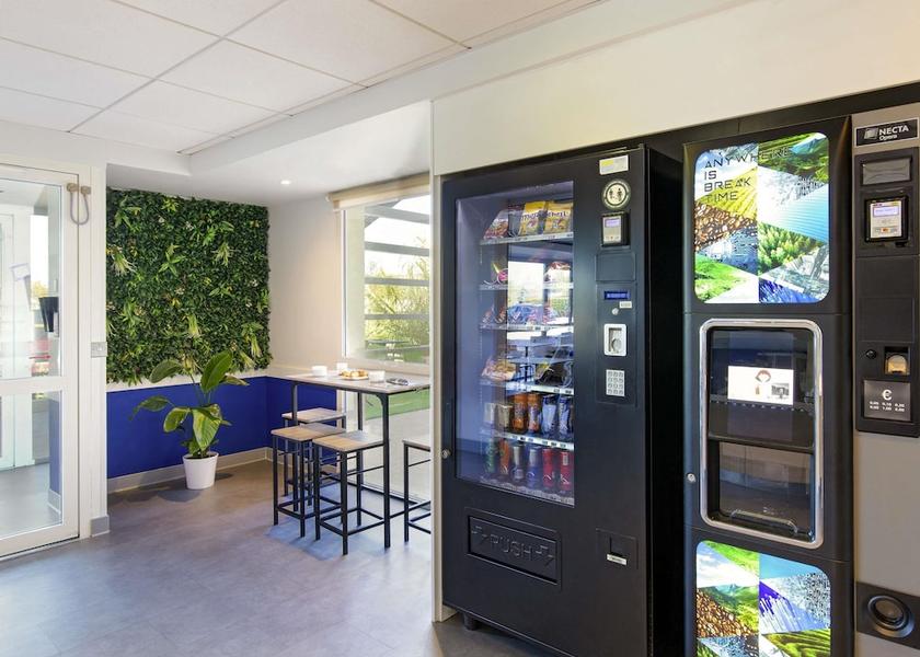 Provence - Alpes - Cote d'Azur Saint-Maximin-la-Sainte-Baume Amenity