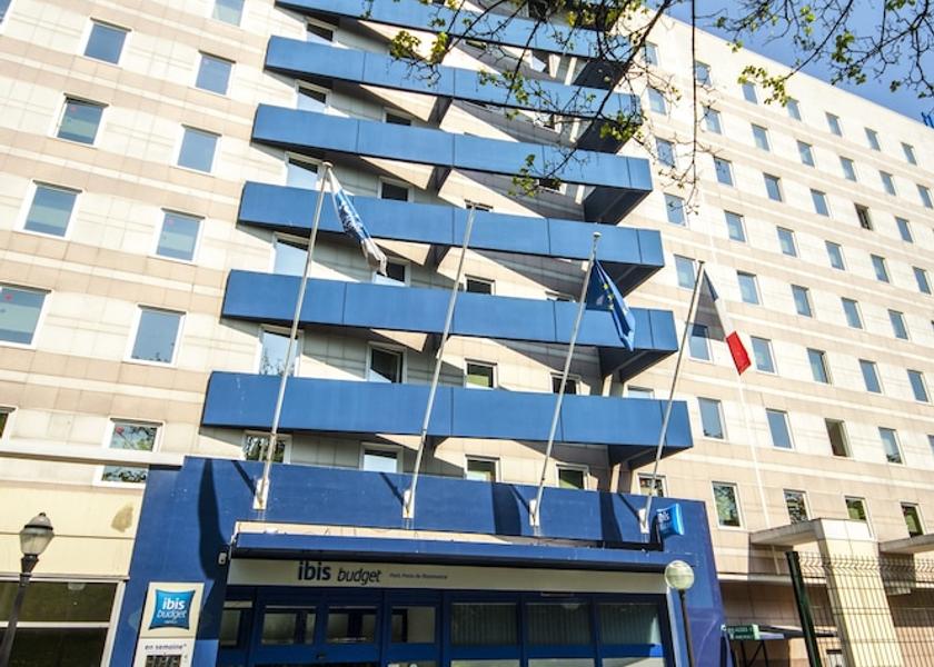 Île-de-France Paris Front of property