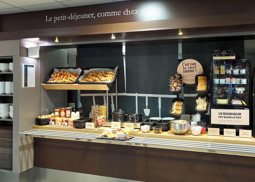 Ile-de-France Paris Breakfast buffet