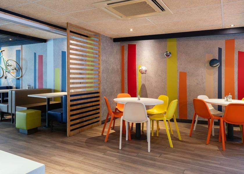 Île-de-France Issy-les-Moulineaux Breakfast area