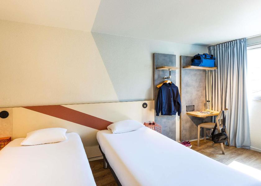 Nouvelle-Aquitaine Angoulême Twin - Room With Twin Beds