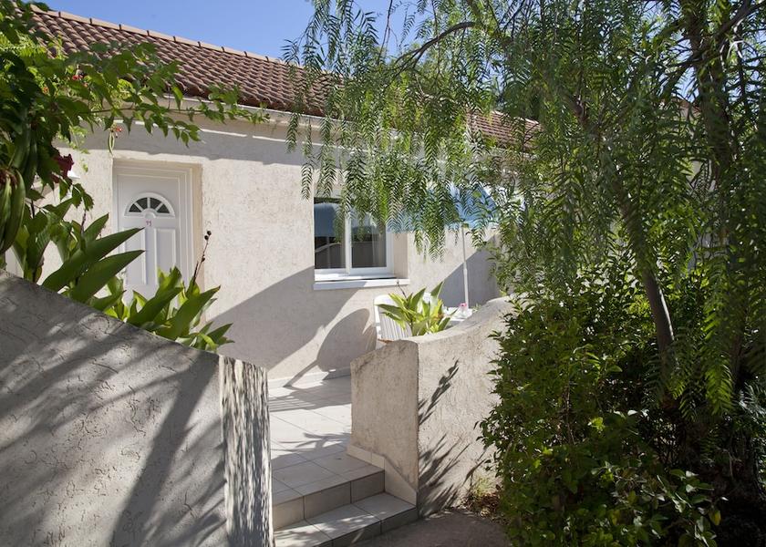 Corsica Sari-Solenzara Facade