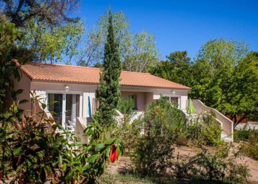 Corsica Sari-Solenzara Facade