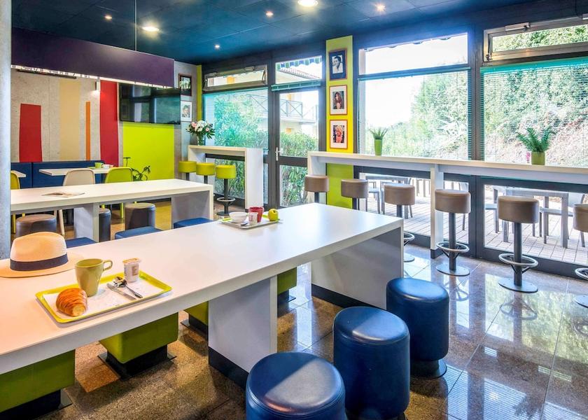 Provence - Alpes - Cote d'Azur Mougins Breakfast Area