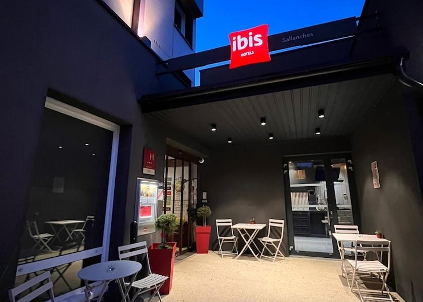 Auvergne-Rhone-Alpes Sallanches Facade