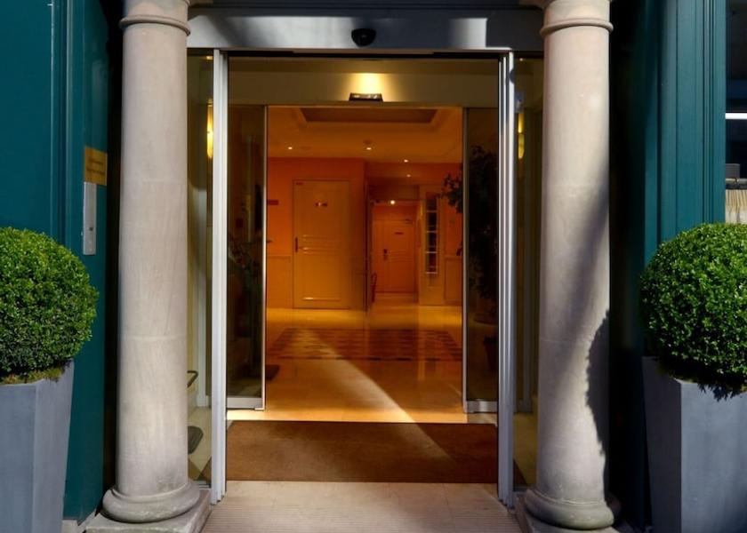 Ile-de-France Antony Entrance