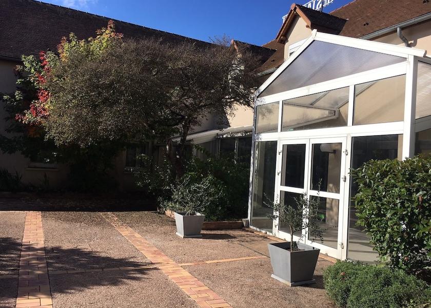 Bourgogne-Franche-Comte Rouvray Entrance