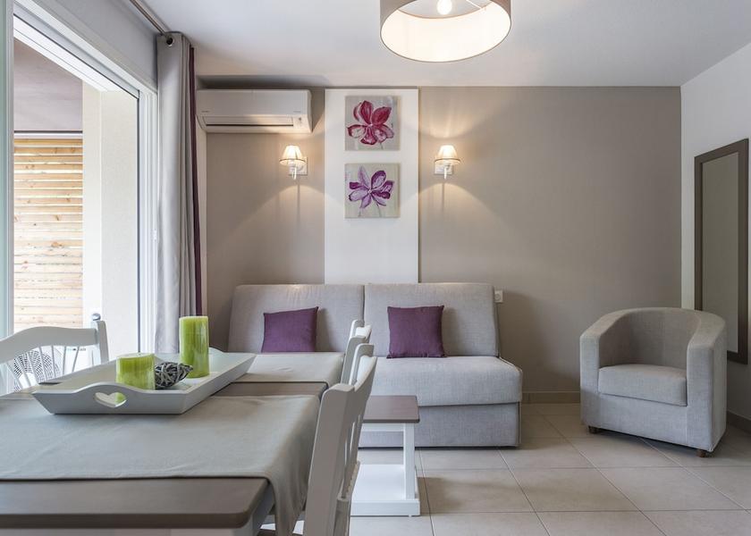 Occitanie Remoulins In-room dining