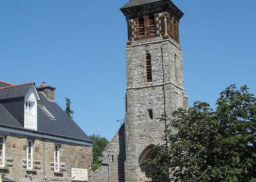 Brittany Mont-Dol Exterior Detail
