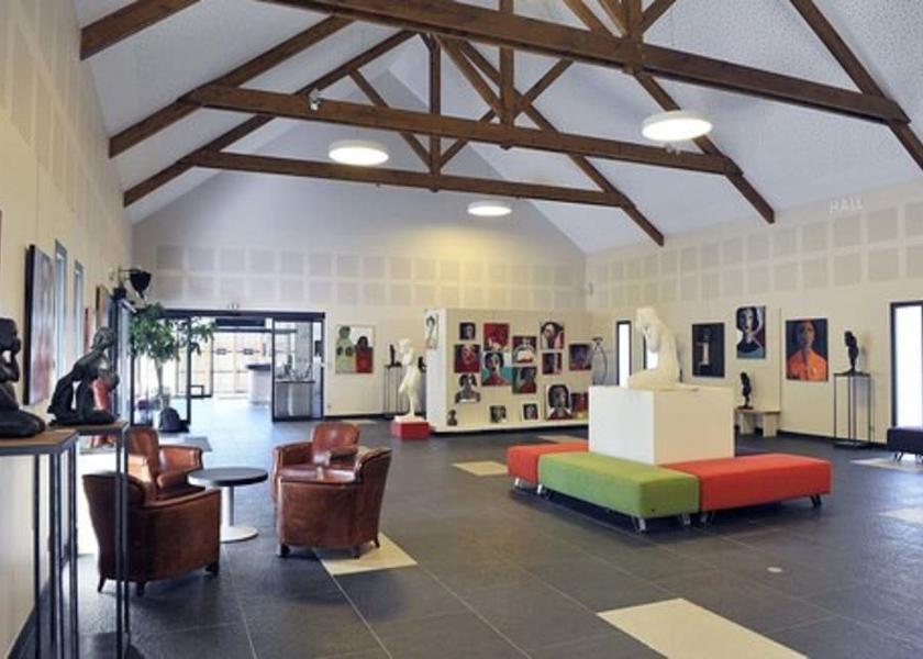 Pays de la Loire Les Garennes-sur-Loire Lobby