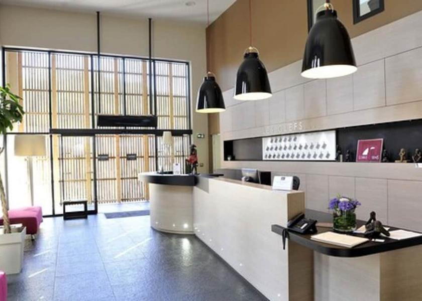 Pays de la Loire Les Garennes-sur-Loire Reception