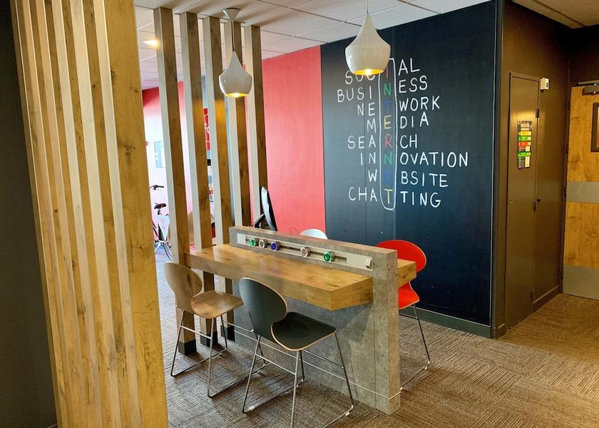 Nouvelle-Aquitaine Pessac Business center