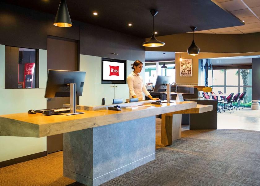 Nouvelle-Aquitaine Pessac Reception