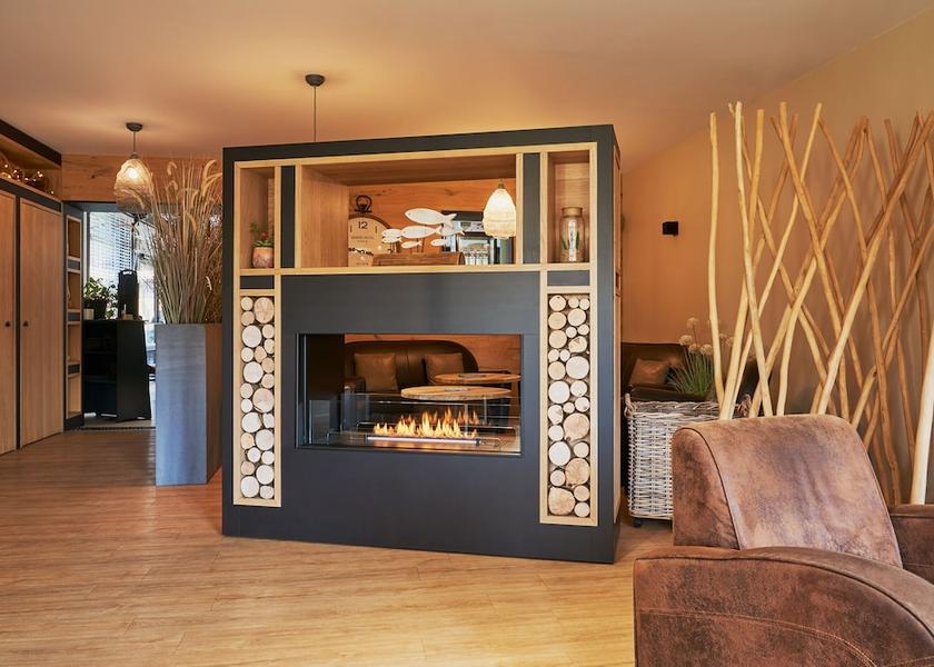 Hauts-de-France Favieres Reception