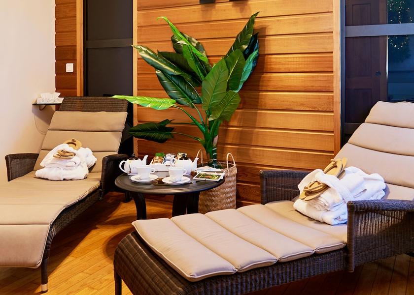 Hauts-de-France Favieres Steam Room