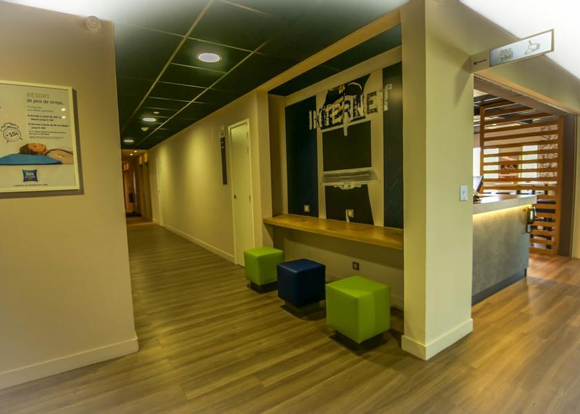 Provence-Alpes-Côte d'Azur Saint-Martin-de-Crau Lobby