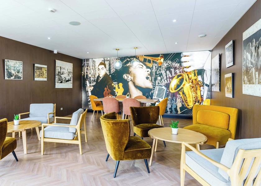 Grand Est Saint-Avold Lobby