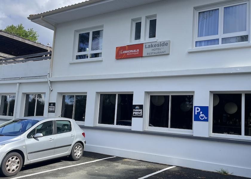 Nouvelle-Aquitaine Parentis-en-Born Parking