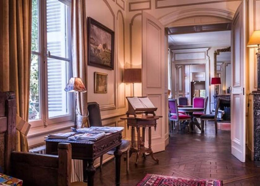 Centre - Loire Valley Amboise Interior Entrance