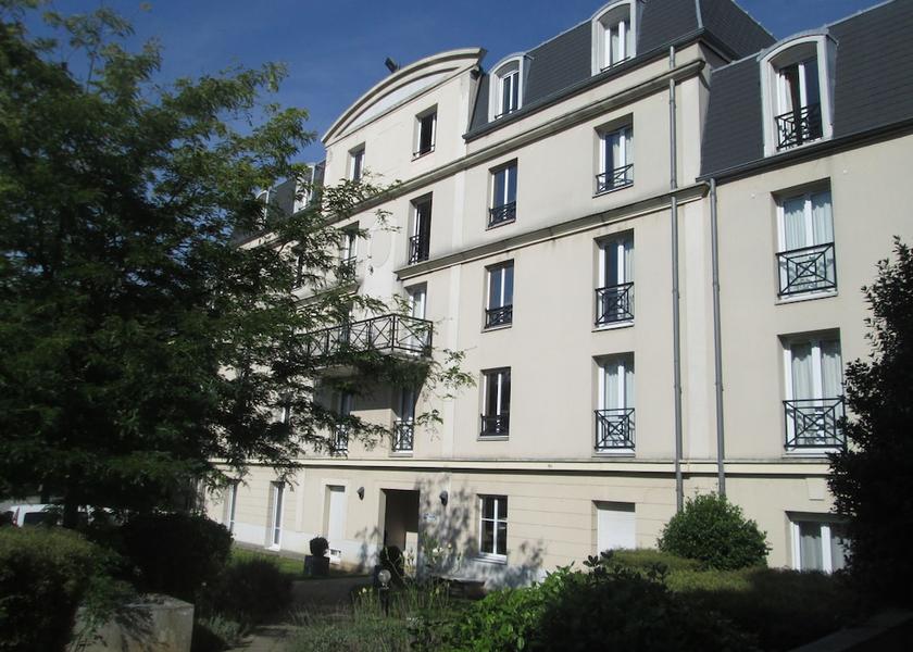 Hauts-de-France Valenciennes Facade