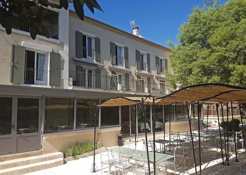 Provence - Alpes - Cote d'Azur Fontvieille Facade