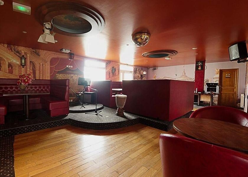 Brittany Pleubian Bar