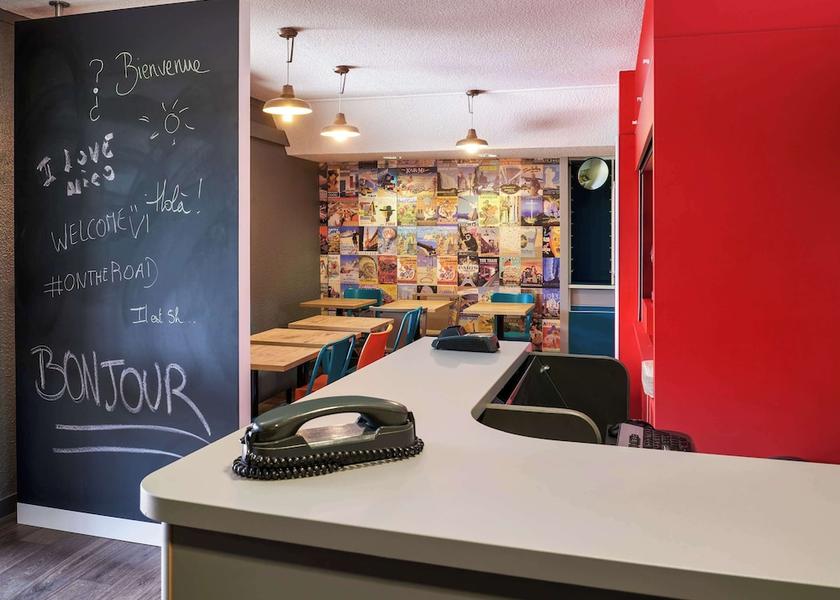 Provence - Alpes - Cote d'Azur Meyreuil Sports Bar