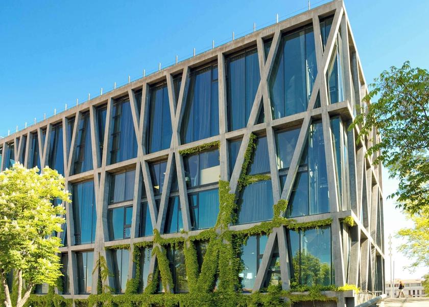 Provence - Alpes - Cote d'Azur Meyreuil Amenity