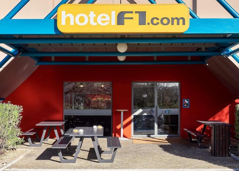 Ile-de-France Rungis Exterior Detail