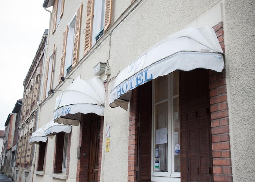 Grand Est Chalons-en-Champagne Exterior Detail