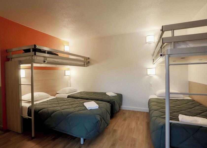 Ile-de-France Plaisir Room