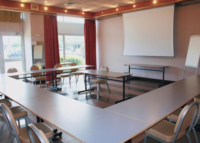Corsica Lucciana Meeting facility