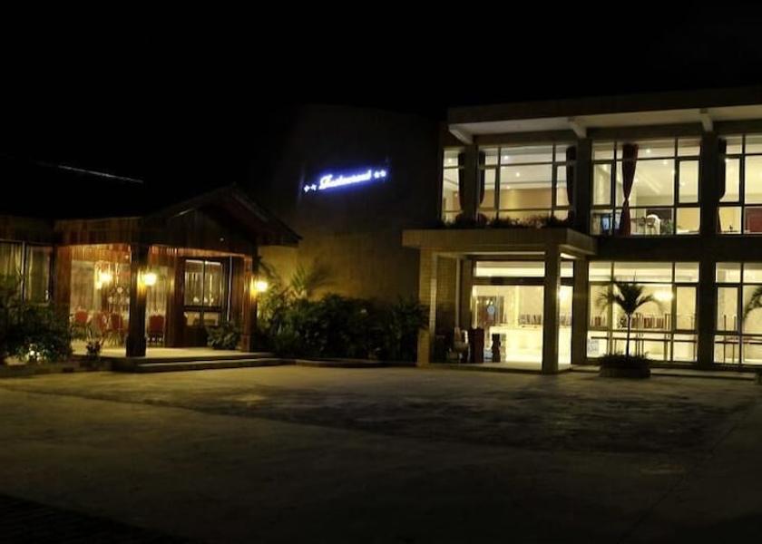  Libreville Exterior Detail